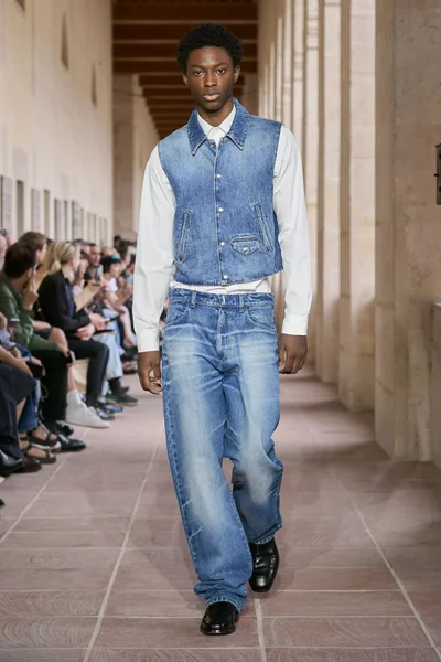 Look 40